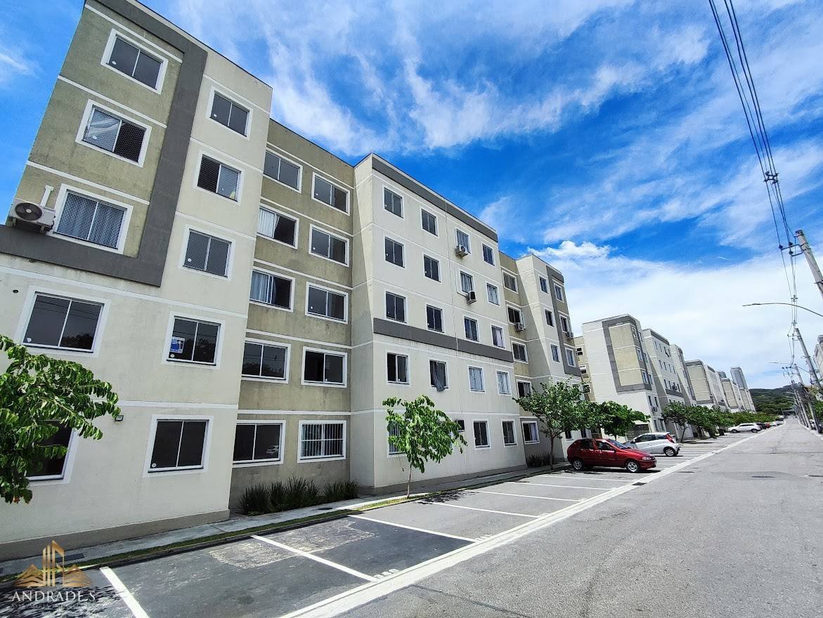 Apartamento térreo | 2 quartos | Condomínio com lazer completo