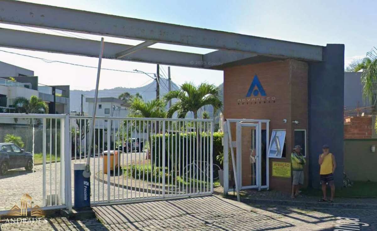 Casa com 3 quartos | 90m² | Condomínio Advanced | Vargem Pequena