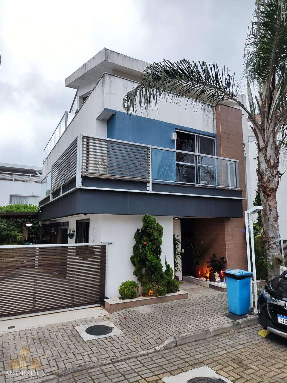 Casa Contemporânea com 4 quartos no Recreio dos Bandeirantes