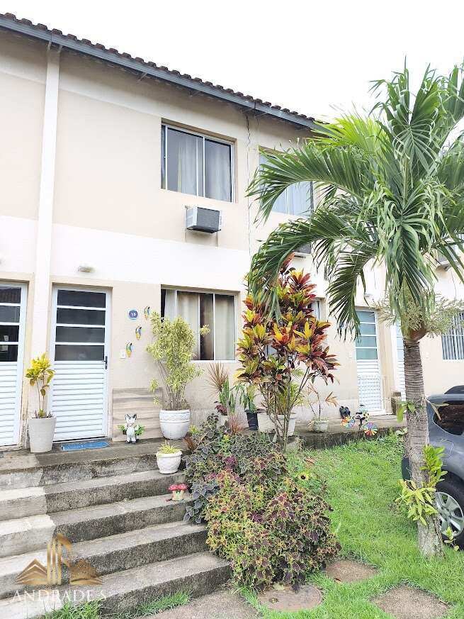 Casa duplex | 2 quartos | Vaga de garagem | Condomínio com lazer