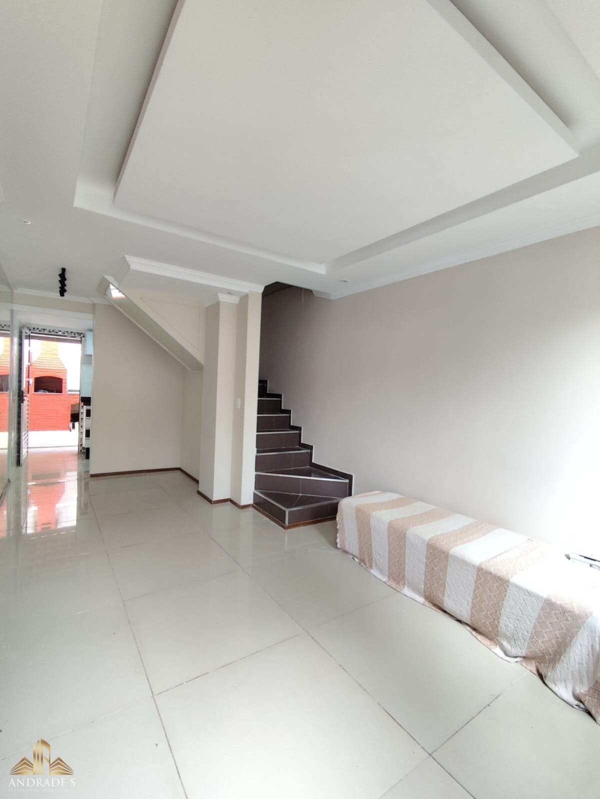Casa duplex | 2 quartos | Vaga de garagem | Guaratiba
